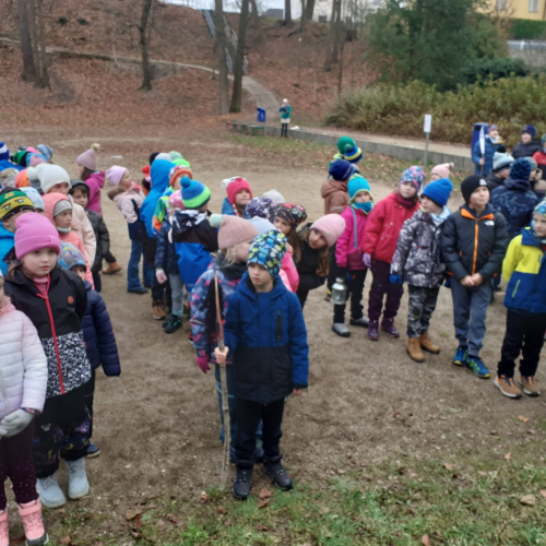 Reportážní foto ŠD, 1.A, B, 2.A, B, C, 3.A, B - Svatý Martin - stezka s úkoly